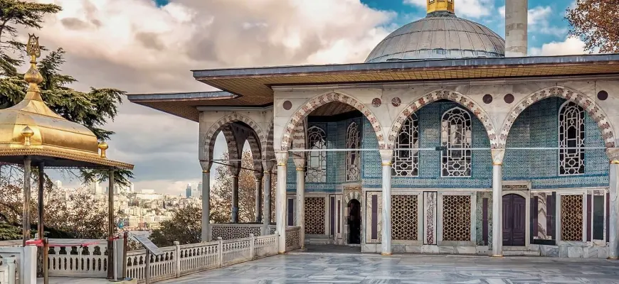 თოფქაფის სასახლე
