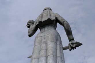 დიდგორობა 2026: რა უნდა იცოდეს ქართველმა ემიგრანტმა ისტორიული დღესასწაულის შესახებ